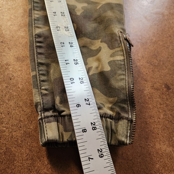 American Eagle Camo Jogger Pants Women's Size 2 Drawstring Waist AE Athleisure - Picture 16 of 16